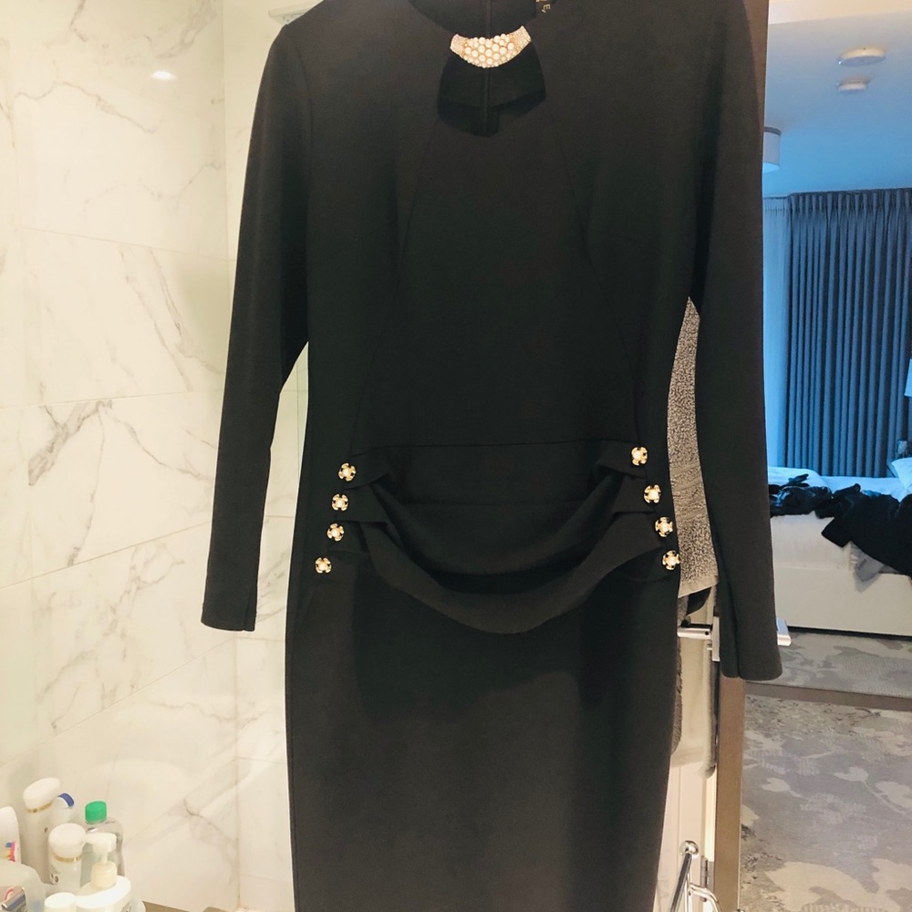 Dressing - Picture 2 of 3